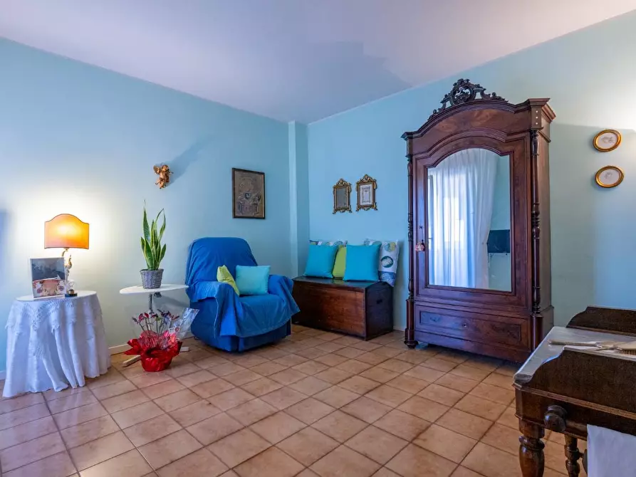 Immagine 18 di Appartamento in vendita  a Cascina