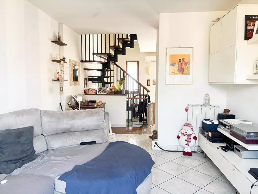 Immagine 6 di Appartamento in vendita  a Montelupo Fiorentino