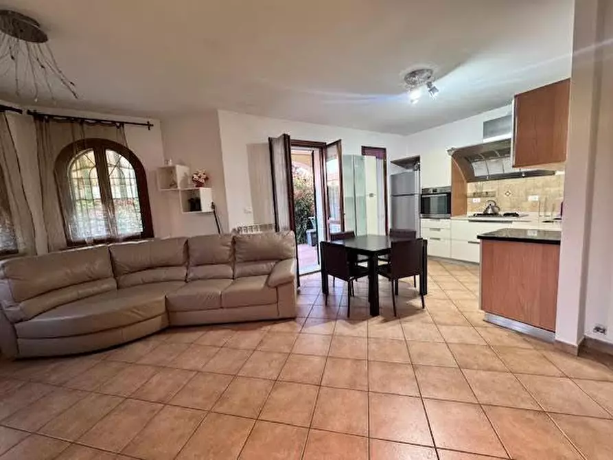 Immagine 16 di Appartamento in vendita  a Ortonovo