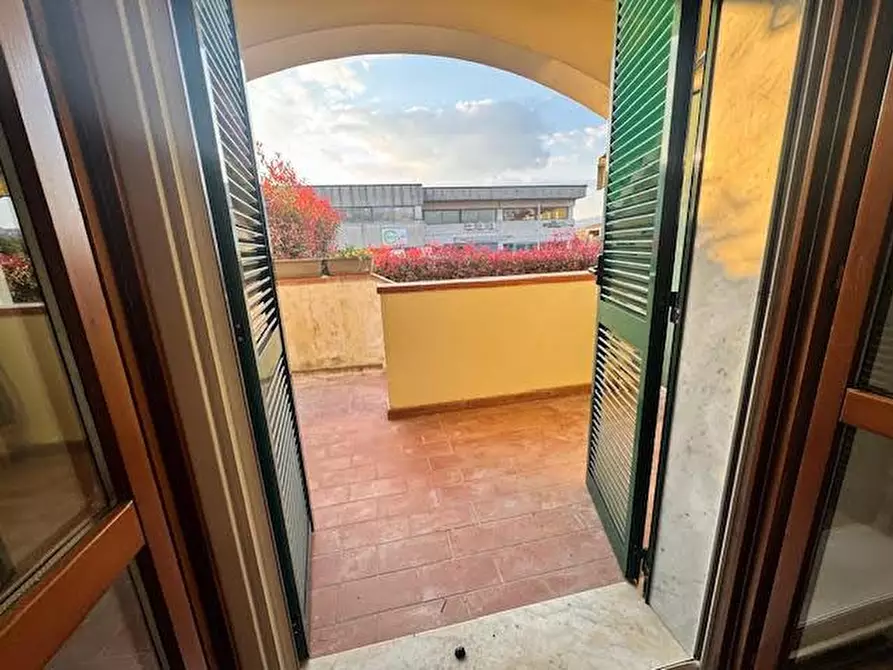 Immagine 2 di Appartamento in vendita  a Ortonovo