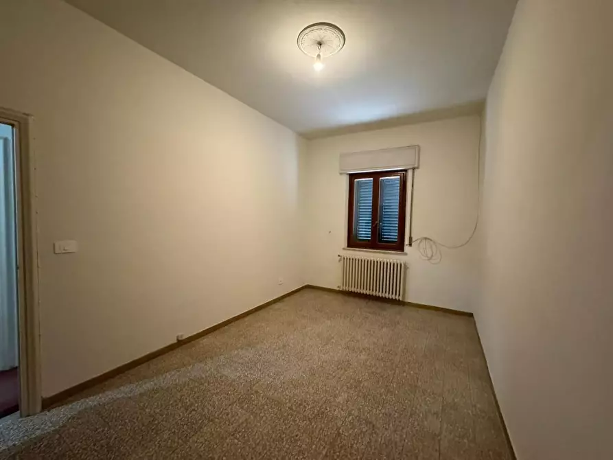 Immagine 13 di Casa semindipendente in vendita  a Lucca