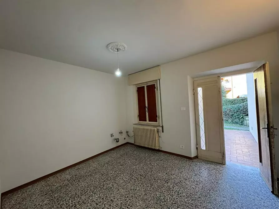 Immagine 20 di Casa semindipendente in vendita  a Lucca