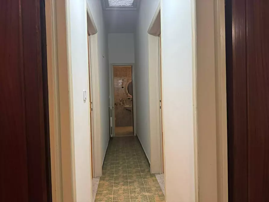 Immagine 15 di Casa semindipendente in vendita  a Lucca