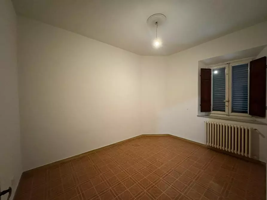 Immagine 12 di Casa semindipendente in vendita  a Lucca