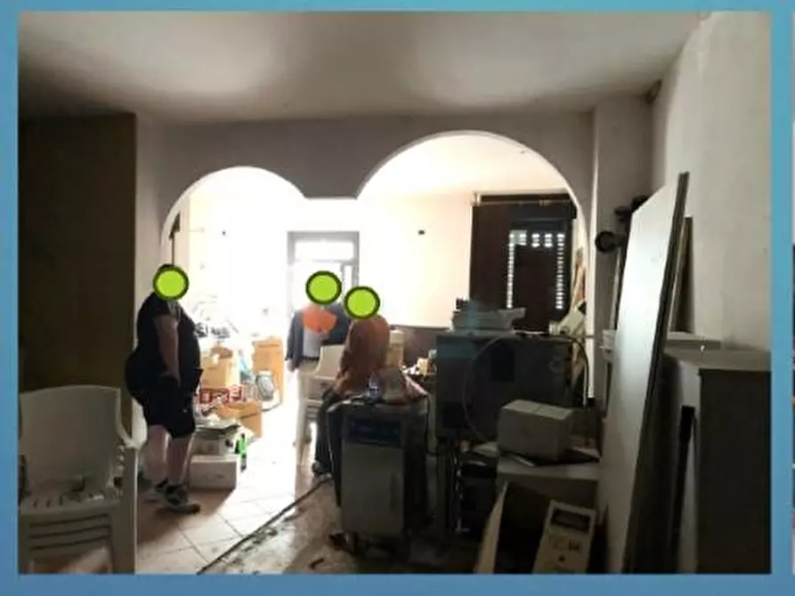 Immagine 3 di Negozio in vendita  a Nerviano