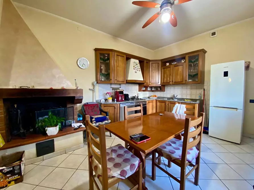 Immagine 3 di Terratetto in vendita  a Prato