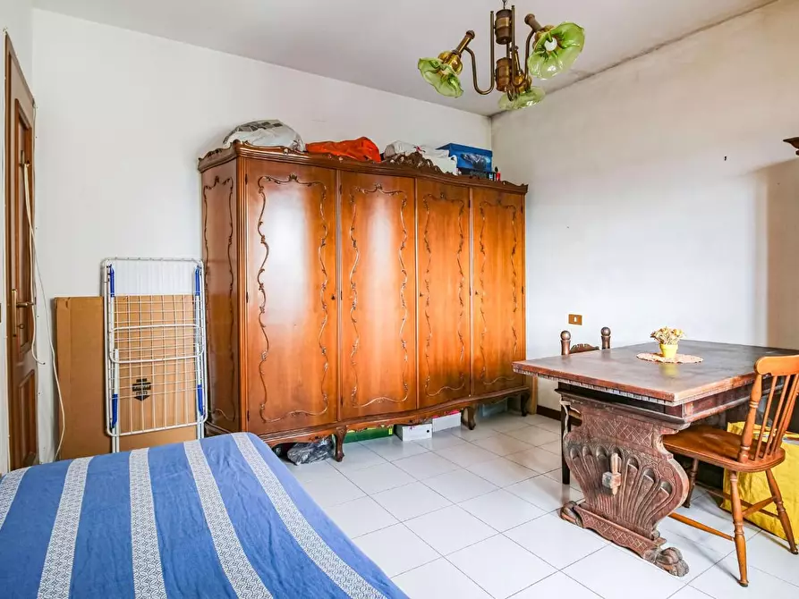 Immagine 15 di Appartamento in vendita  a Pisa