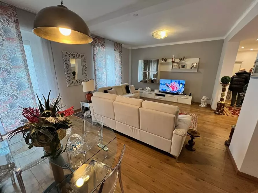 Immagine 5 di Appartamento in vendita  a La Spezia