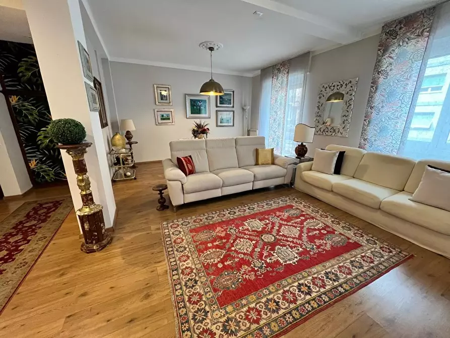 Immagine 6 di Appartamento in vendita  a La Spezia