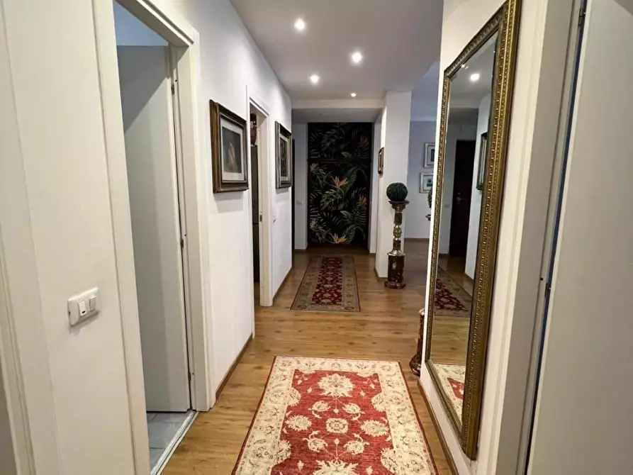 Immagine 16 di Appartamento in vendita  a La Spezia