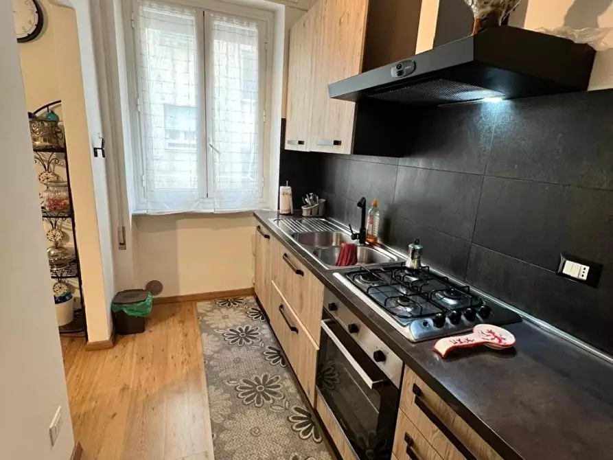 Immagine 11 di Appartamento in vendita  a La Spezia