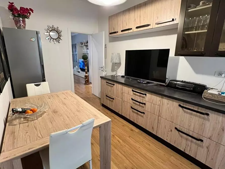 Immagine 8 di Appartamento in vendita  a La Spezia