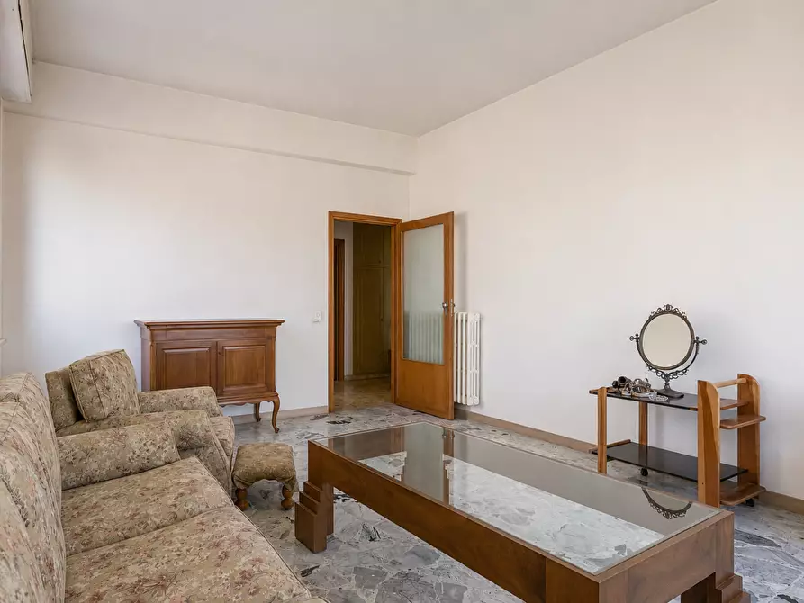 Immagine 13 di Appartamento in vendita  a Cascina