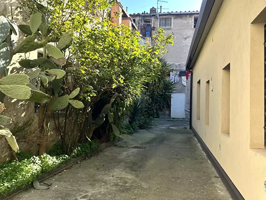 Immagine 28 di Appartamento in vendita  a Cascina