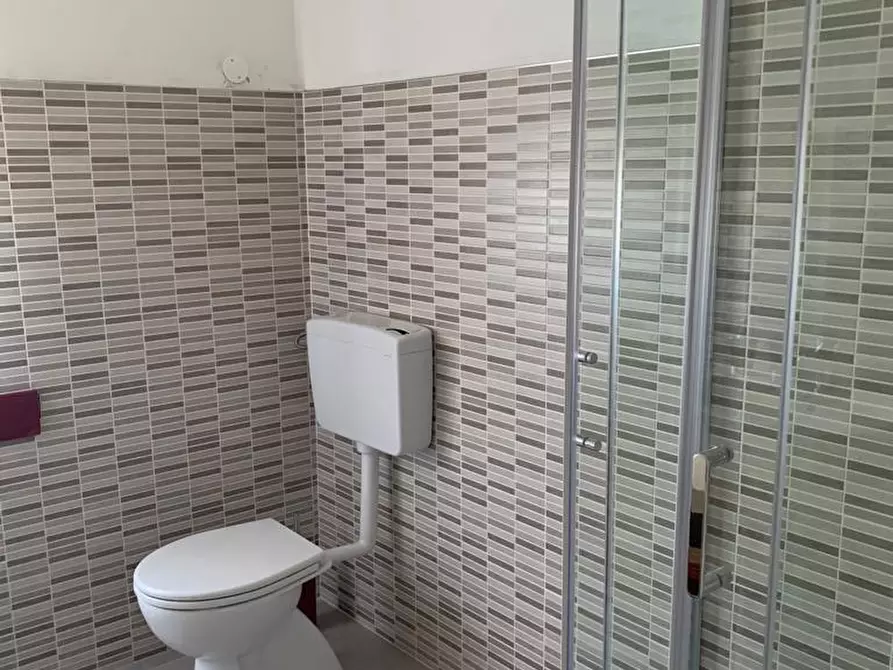 Immagine 9 di Appartamento in vendita  a Carrara