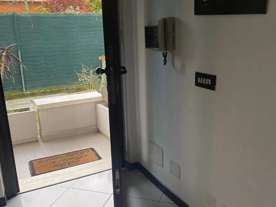 Immagine 10 di Casa quadrifamiliare in vendita  a Viareggio