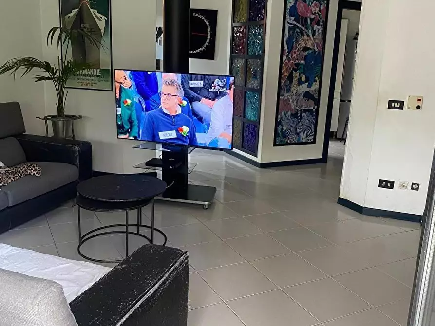 Immagine 9 di Casa quadrifamiliare in vendita  a Viareggio