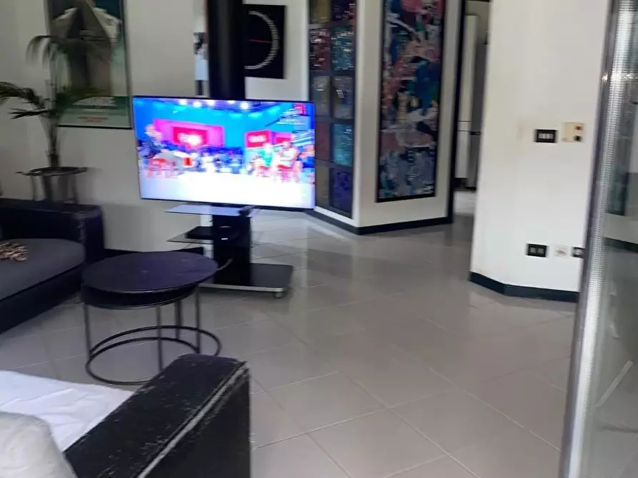 Immagine 35 di Casa quadrifamiliare in vendita  a Viareggio