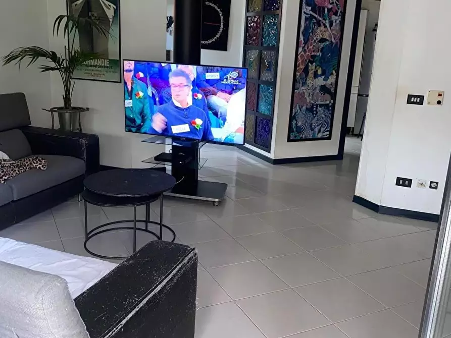 Immagine 8 di Casa quadrifamiliare in vendita  a Viareggio