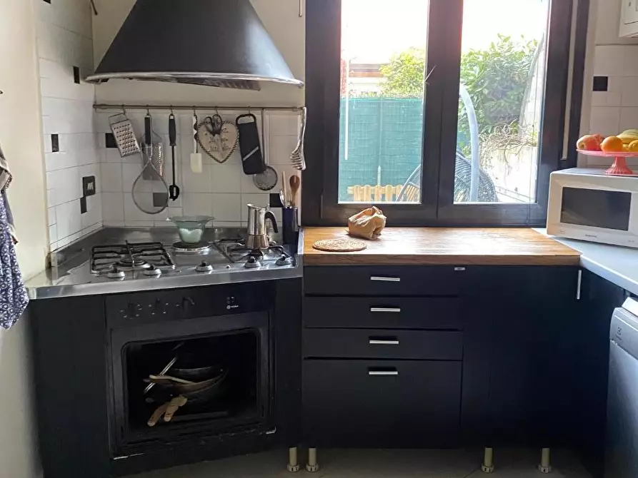 Immagine 16 di Casa quadrifamiliare in vendita  a Viareggio