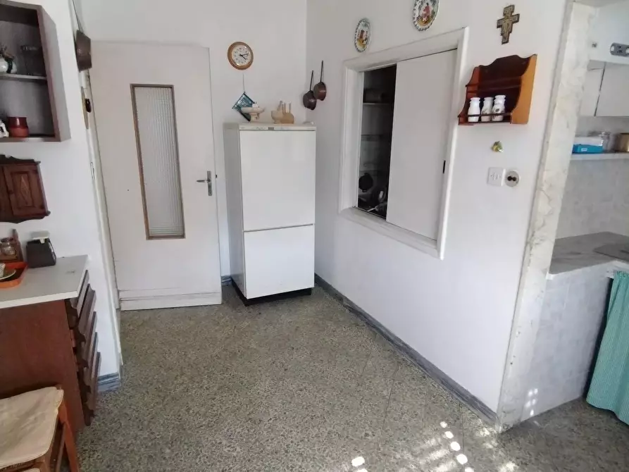 Immagine 6 di Porzione di casa in vendita  a Massa