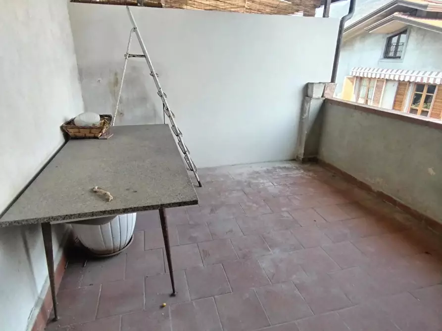 Immagine 3 di Porzione di casa in vendita  a Massa