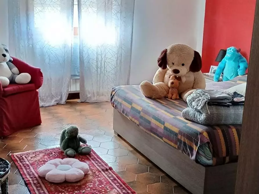 Immagine 11 di Appartamento in vendita  a Castelnuovo Magra