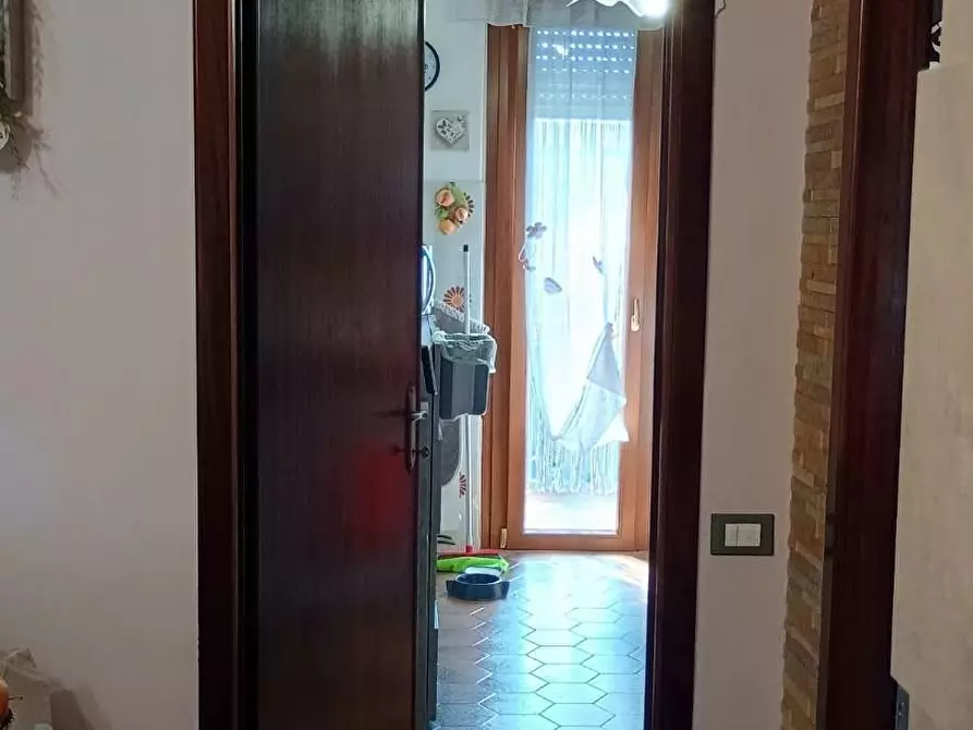 Immagine 6 di Appartamento in vendita  a Castelnuovo Magra