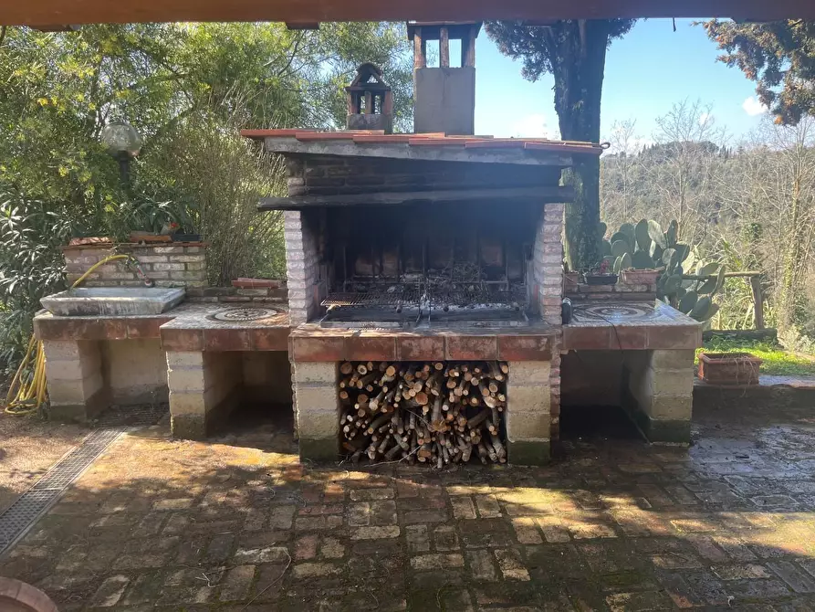 Immagine 21 di Casa colonica in vendita  a Palaia