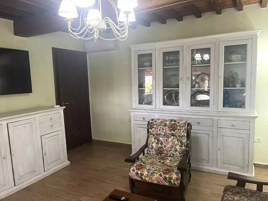 Immagine 10 di Casa colonica in vendita  a Palaia