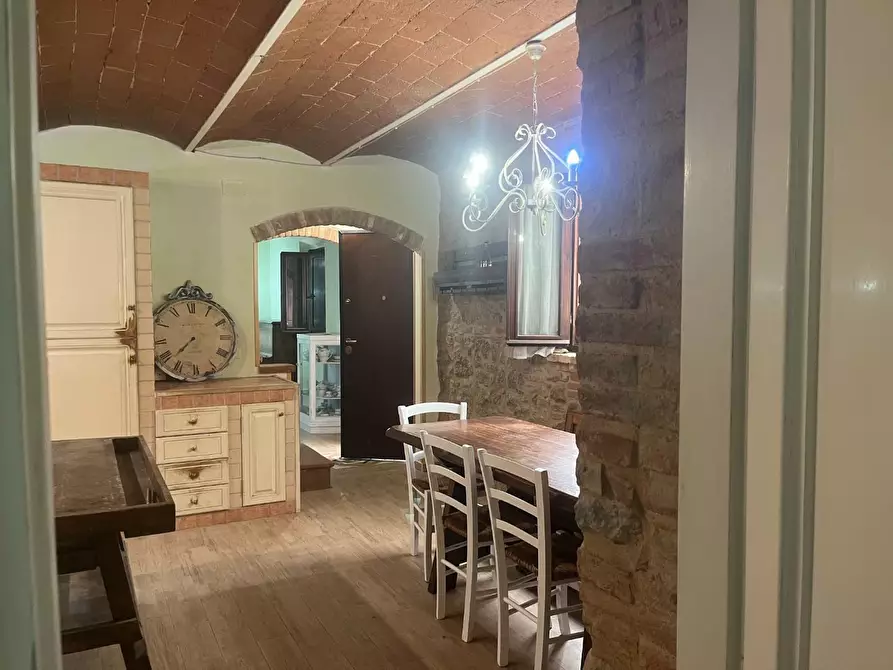 Immagine 41 di Casa colonica in vendita  a Palaia