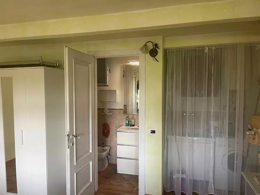 Immagine 40 di Casa colonica in vendita  a Palaia