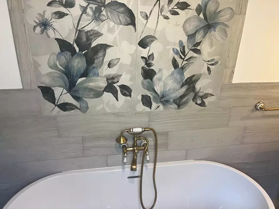 Immagine 44 di Casa colonica in vendita  a Palaia