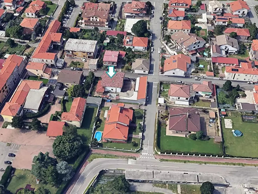 Immagine 2 di Villa in vendita  a Inveruno