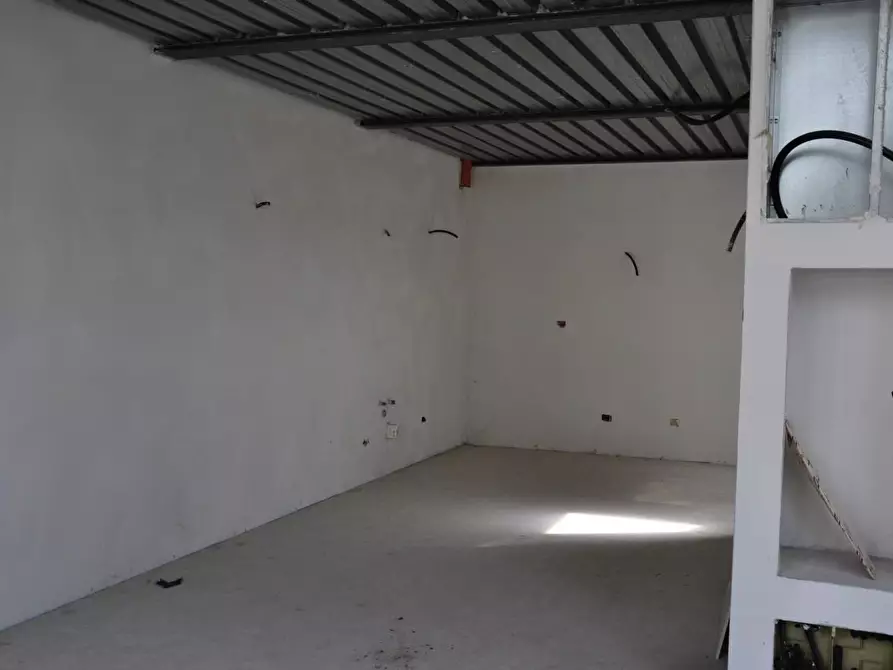 Immagine 10 di Terratetto in vendita  a Collesalvetti