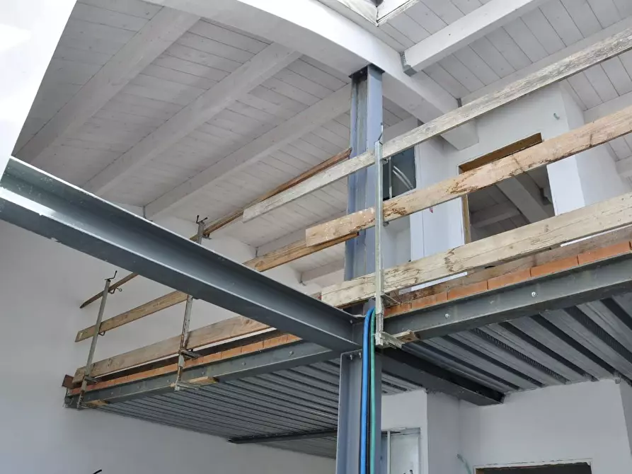 Immagine 17 di Terratetto in vendita  a Collesalvetti