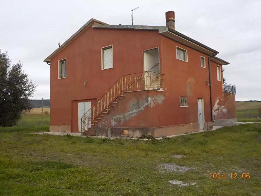 Immagine 47 di Casa colonica in vendita  a Orbetello