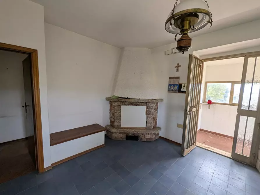 Immagine 9 di Casa colonica in vendita  a Orbetello