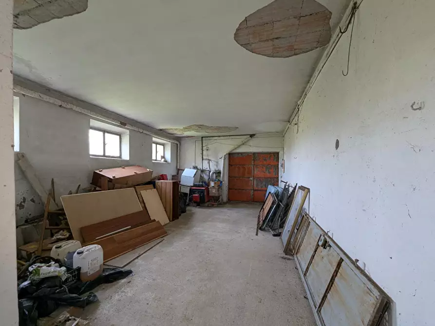 Immagine 26 di Casa colonica in vendita  a Orbetello