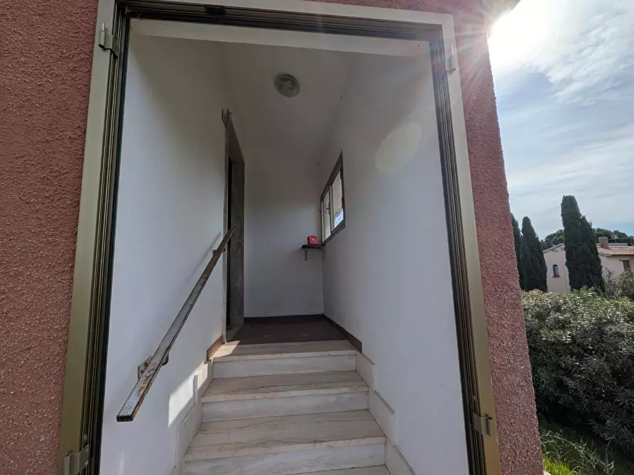 Immagine 23 di Casa colonica in vendita  a Orbetello
