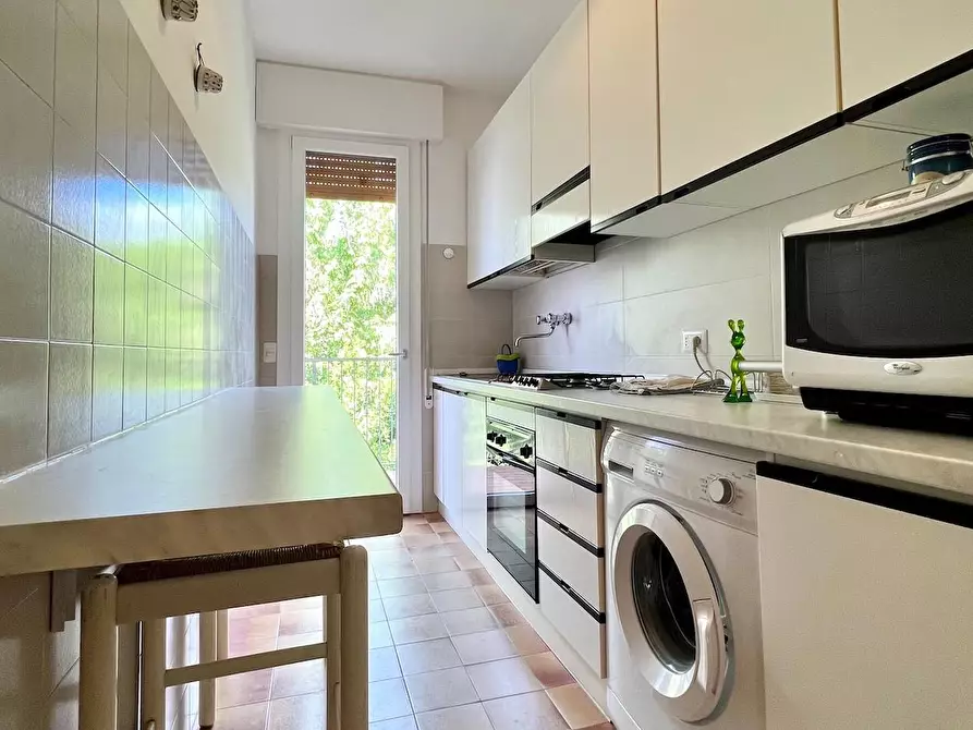 Immagine 15 di Appartamento in affitto  a Massa