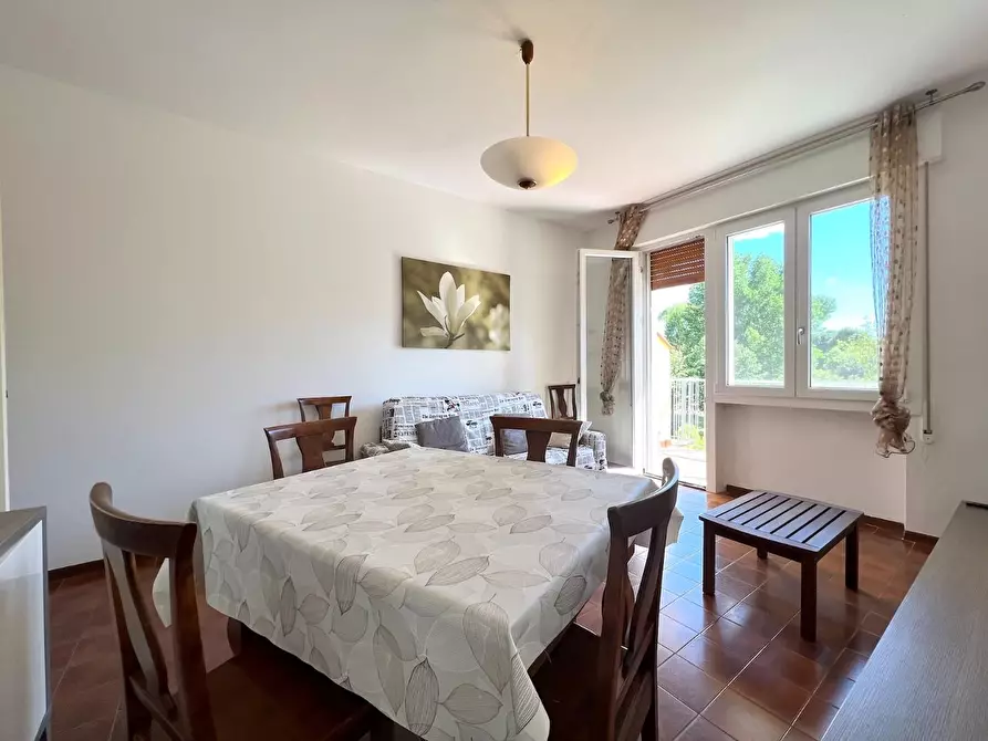 Immagine 4 di Appartamento in affitto  a Massa