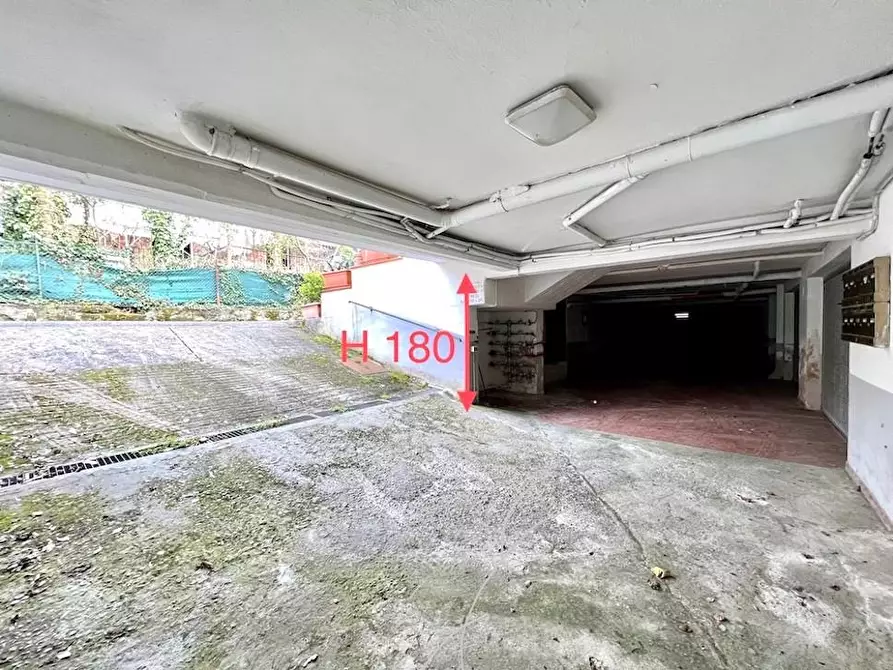 Immagine 23 di Appartamento in affitto  a Massa