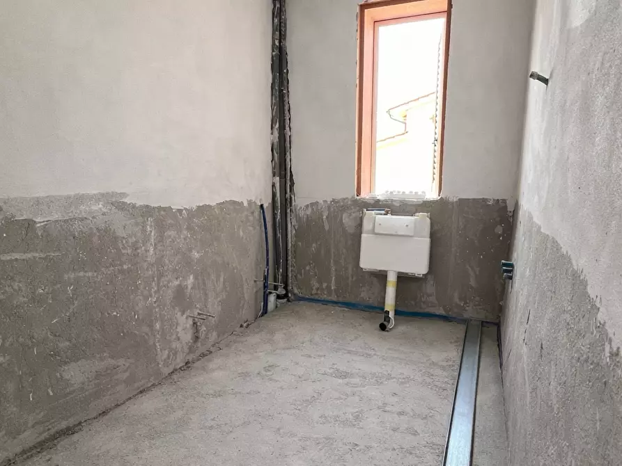 Immagine 4 di Appartamento in vendita  a Santa Maria A Monte