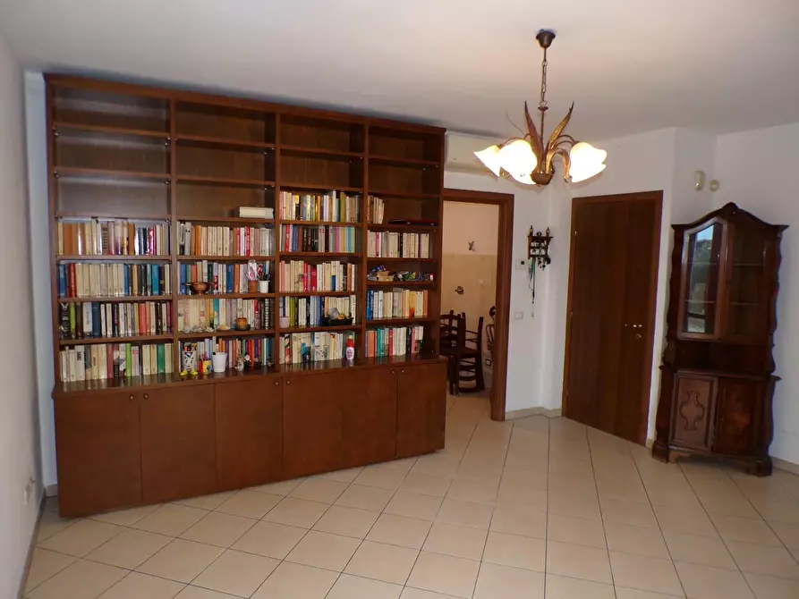 Immagine 5 di Villetta a schiera in vendita  a Cascina