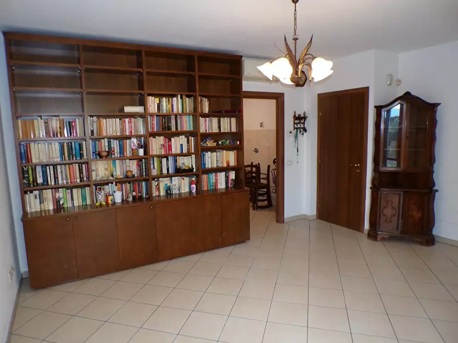 Immagine 7 di Villetta a schiera in vendita  a Cascina