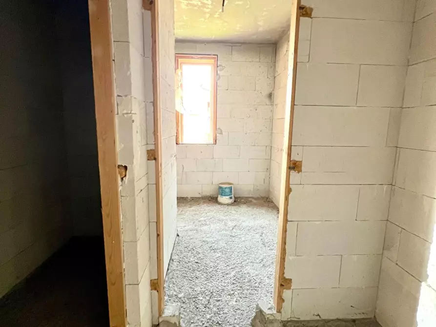 Immagine 13 di Villetta a schiera in vendita  a Santa Maria A Monte