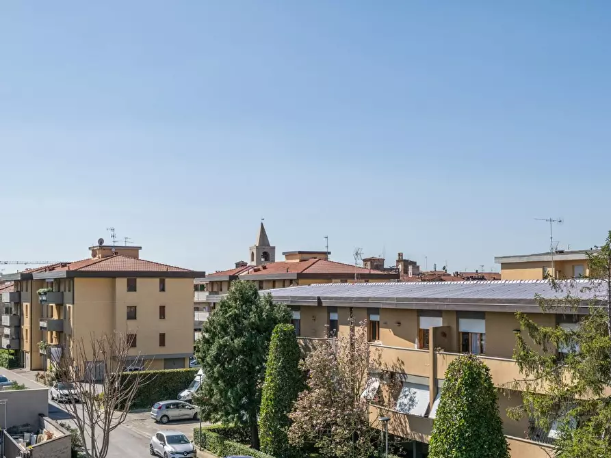 Immagine 28 di Appartamento in vendita  a Cascina