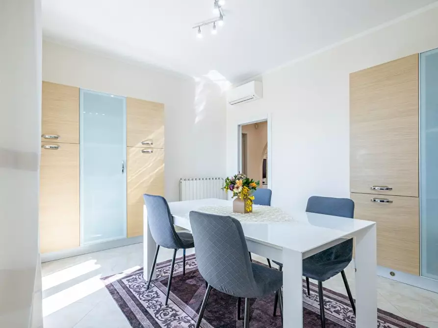 Immagine 8 di Appartamento in vendita  a Cascina