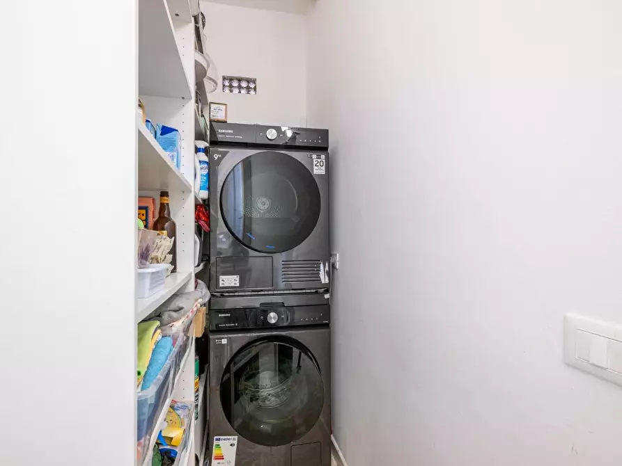 Immagine 12 di Appartamento in vendita  a Cascina